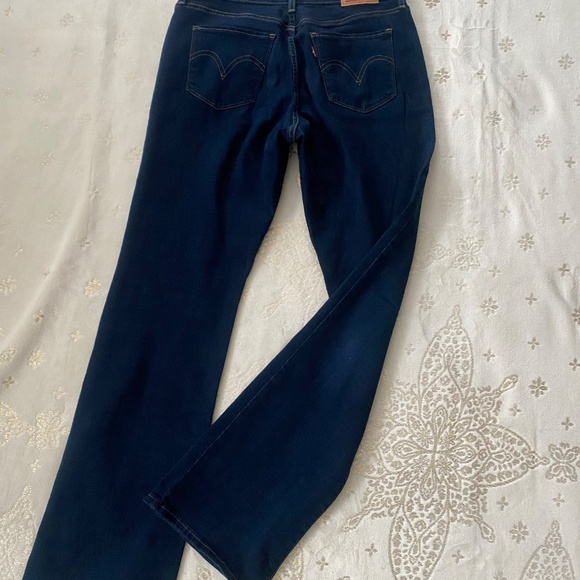 Women’s Levi bootcut jeans - Picture 2 of 4